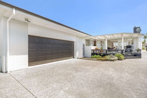 Photo of property in 25 Hillcrest Road, Otumoetai, Tauranga, 3110