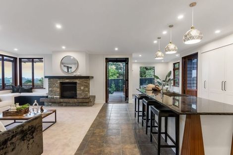 Photo of property in 162 Greenhithe Road, Greenhithe, Auckland, 0632