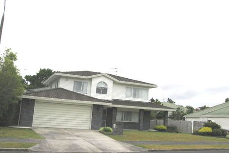 Photo of property in 2/9 Mandica Place, Sunnynook, Auckland, 0632