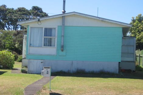 Photo of property in 3/5 Sudan Avenue, Milford, Auckland, 0620