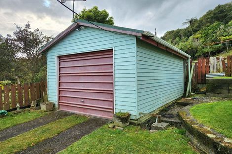 Photo of property in 21 Ashmore Avenue, Cobden, Greymouth, 7802