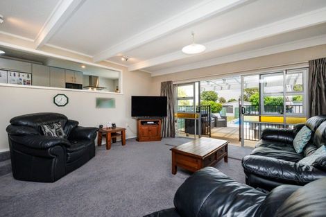 Photo of property in 6 Derby Street, Feilding, 4702