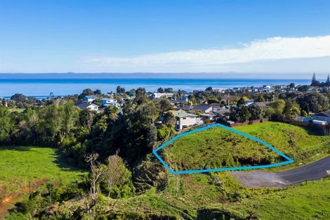 Photo of property in 6 Cunningham Lane, Oakura, 4314