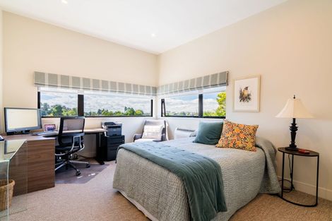 Photo of property in 142 Lake Crescent, Hamilton Lake, Hamilton, 3204