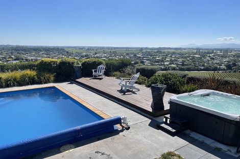 Photo of property in 23 Katania Heights, Brightwater, 7022