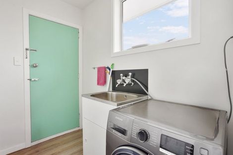 Photo of property in 8 Doggett Place, Rangiora, 7400