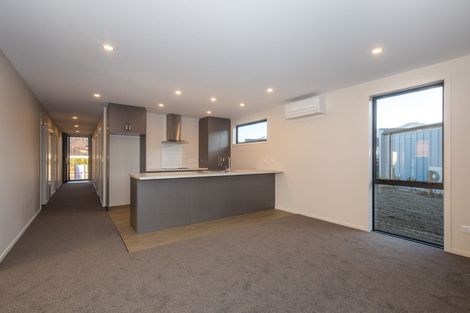 Photo of property in 5 Mount Creighton Crescent, Wanaka, 9305