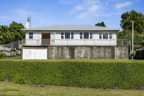 Photo of property in 10 Alberta Road, Glen Avon, New Plymouth, 4312