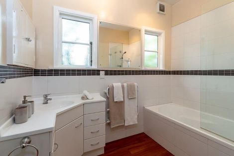 Photo of property in 44 Colombo Street, Cashmere, Christchurch, 8022