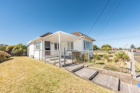 Photo of property in 40c Cornfoot Street, Castlecliff, Whanganui, 4501