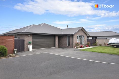 Photo of property in 8 Roblyn Place, Mosgiel, 9024