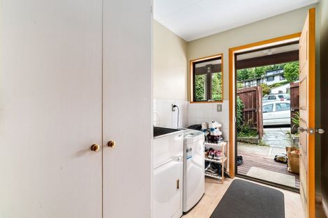 Photo of property in 6 Arawata Terrace, Fernhill, Queenstown, 9300