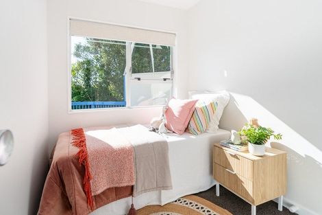 Photo of property in 11 Selkirk Way, Karori, Wellington, 6012