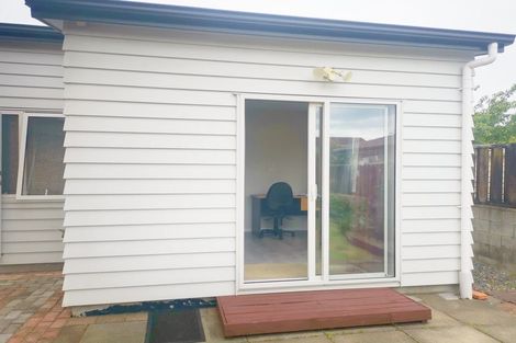 Photo of property in 9 Claresholm Place, Mangere Bridge, Auckland, 2022