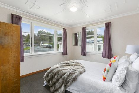 Photo of property in 35 Bradford Street, Bradford, Dunedin, 9011