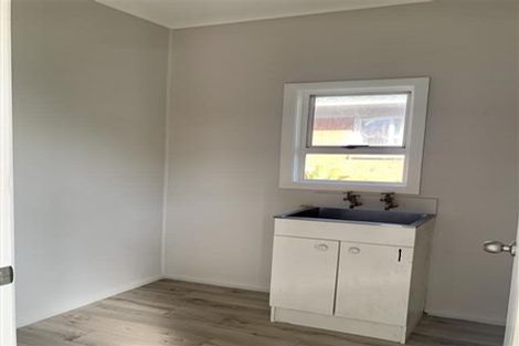 Photo of property in 74 Avenue Road, Otahuhu, Auckland, 1062