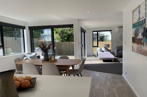 Photo of property in 37e Tawhiri Road, One Tree Hill, Auckland, 1061