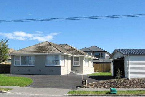 Photo of property in 89 Staveley Street, Avonhead, Christchurch, 8042