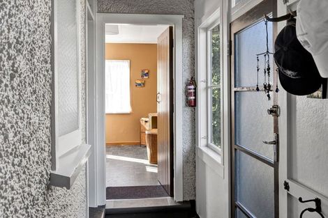 Photo of property in 70 Collins Street, Hawera, 4610