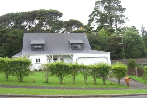 Photo of property in 70 Holyoake Place, Chatswood, Auckland, 0626