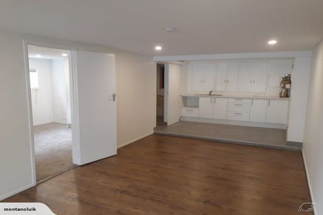 Photo of property in 92 Sylvia Road, Hillcrest, Auckland, 0627