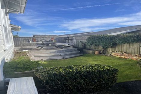 Photo of property in 56 Paynters Avenue, Strandon, New Plymouth, 4312