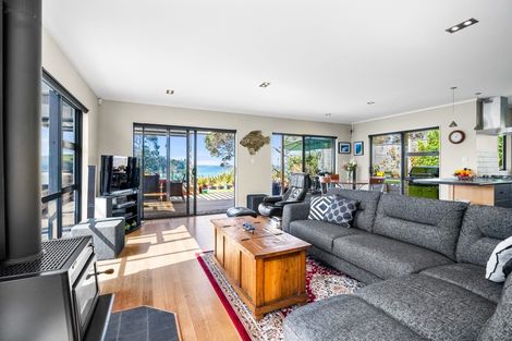 Photo of property in 730 Taiharuru Road, Taiharuru, Onerahi, 0192