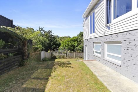 Photo of property in 18 Stanhope Grove, Korokoro, Lower Hutt, 5012