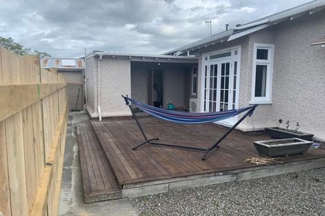 Photo of property in 68 Roberts Line, Kelvin Grove, Palmerston North, 4414