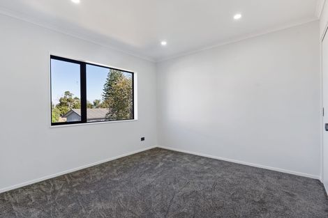 Photo of property in 8e Kent Road, Manurewa, Auckland, 2102