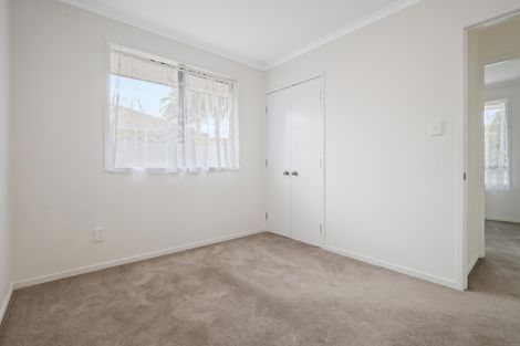 Photo of property in 1 Ranch Place, Pukekohe, 2120