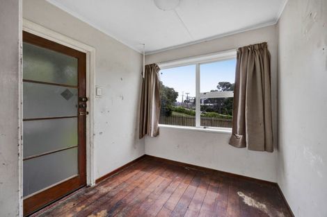 Photo of property in 6 Mill Road, New Plymouth, 4310