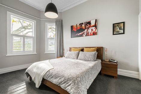 Photo of property in 37 Mozeley Avenue, Devonport, Auckland, 0624