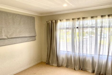 Photo of property in 56 Oakway Drive, Schnapper Rock, Auckland, 0632