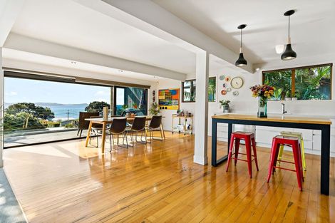 Photo of property in 20 De Luen Avenue, Tindalls Beach, Whangaparaoa, 0930