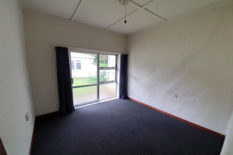 Photo of property in 113 Mangorei Road, Merrilands, New Plymouth, 4312
