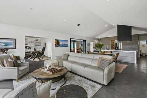 Photo of property in 49b Links Drive, Waiwhakaiho, New Plymouth, 4312