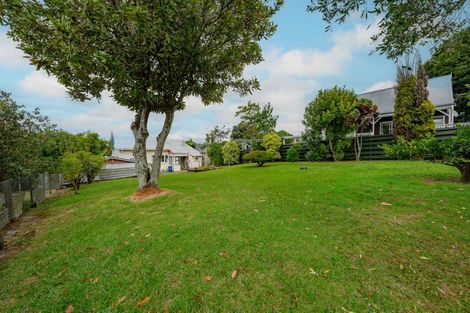 Photo of property in 41 Hutchinson Avenue, New Lynn, Auckland, 0600