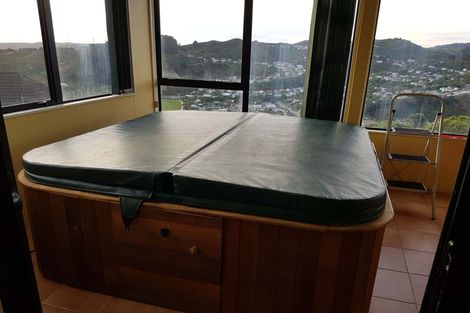 Photo of property in 19 Landsdowne Terrace, Karori, Wellington, 6012