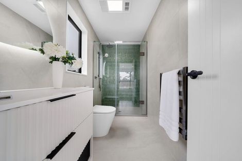 Photo of property in 23b Wanaka Place, Pakuranga Heights, Auckland, 2010