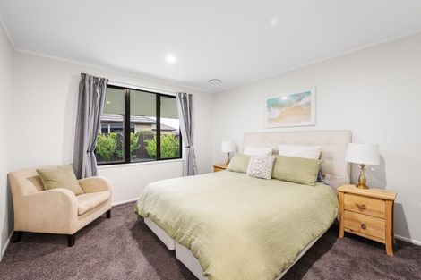 Photo of property in 18 Ash Avenue, Albert Town, Wanaka, 9305