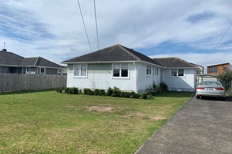 Photo of property in 22 Arimu Road, Papakura, 2110