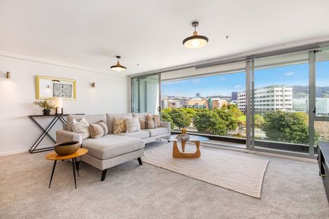 Photo of property in Aqua, 6/74 Oriental Parade, Oriental Bay, Wellington, 6011