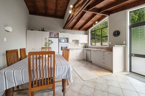 Photo of property in 47 Spencer Road, Lake Tarawera, Rotorua, 3076