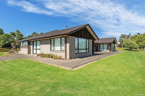 Photo of property in 165a Oraha Road, Kumeu, 0892