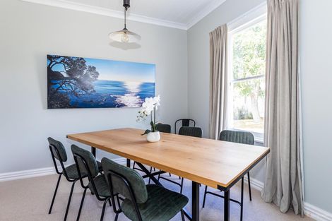 Photo of property in 43 Rhodes Street, Waimate, 7924