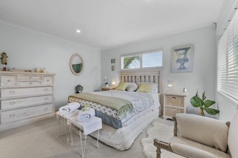 Photo of property in 6 Orewa Street, Torbay, Auckland, 0630