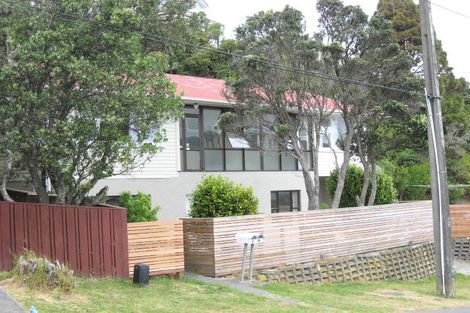 Photo of property in 11 Baffin Grove, Kingston, Wellington, 6021