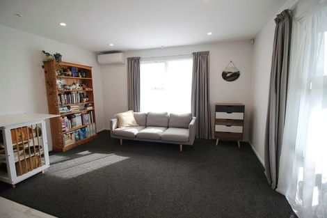 Photo of property in 1 Poutawa Lane, Clarks Beach, 2122