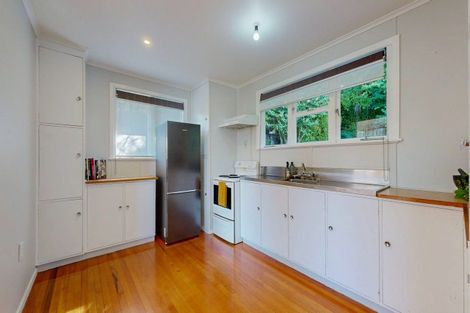 Photo of property in 110 Brunton Crescent, Thames, 3500